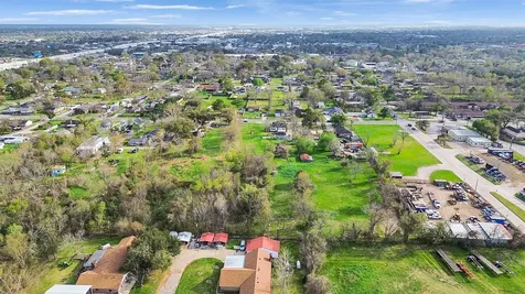 5227 Pine Avenue Pasadena TX 77503