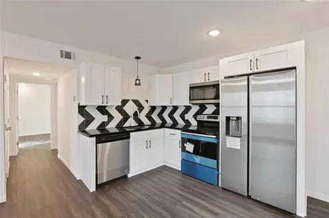 310 Delmar Street D Houston TX 77011