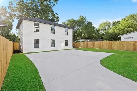 310 Delmar Street D Houston TX 77011