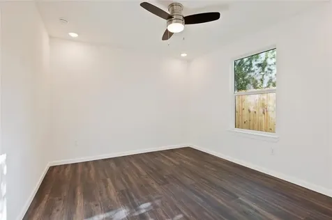 310 Delmar Street D Houston TX 77011