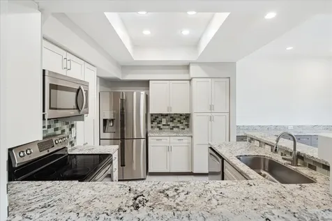 318 Litchfield Lane Houston TX 77024