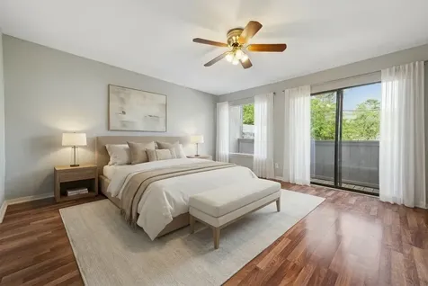 318 Litchfield Lane Houston TX 77024