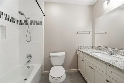 318 Litchfield Lane Houston TX 77024