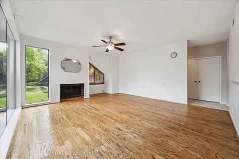 318 Litchfield Lane Houston TX 77024