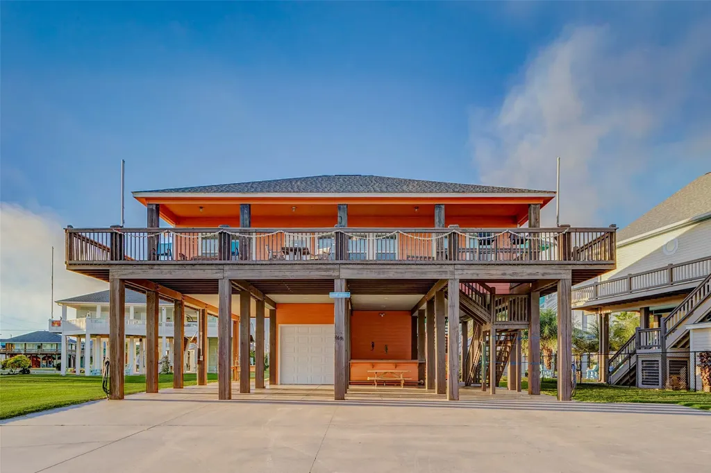 2691 Gillespie Crystal Beach TX 77650