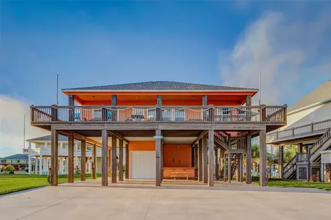 2691 Gillespie Crystal Beach TX 77650