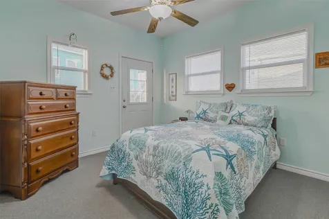 2691 Gillespie Crystal Beach TX 77650