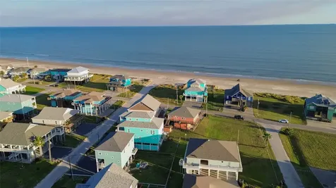 2691 Gillespie Crystal Beach TX 77650