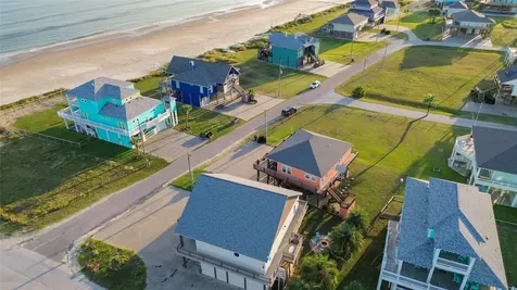 2691 Gillespie Crystal Beach TX 77650