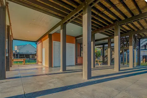 2691 Gillespie Crystal Beach TX 77650