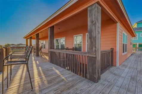 2691 Gillespie Crystal Beach TX 77650