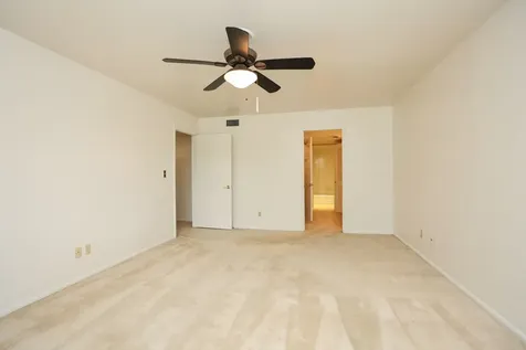 666 S Ripple Creek Drive 666 Houston TX 77057