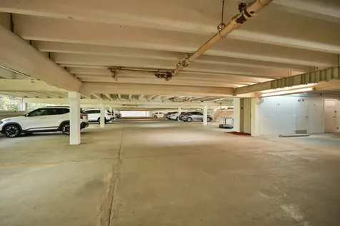 666 S Ripple Creek Drive 666 Houston TX 77057