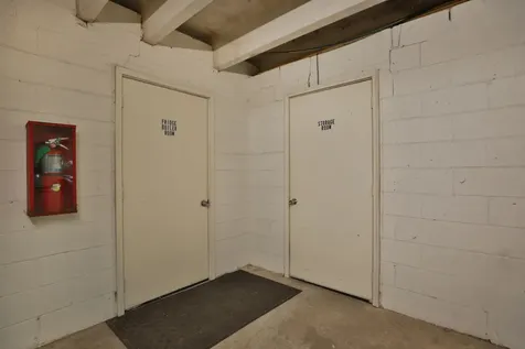 666 S Ripple Creek Drive 666 Houston TX 77057