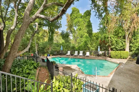 666 S Ripple Creek Drive 666 Houston TX 77057