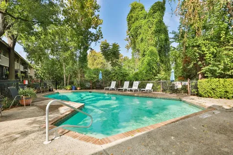 666 S Ripple Creek Drive 666 Houston TX 77057