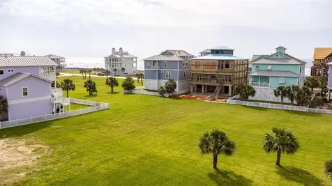 11730 Opihi Galveston TX 77554