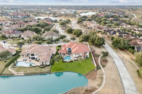 32 Miramar Heights Circle Sugar Land TX 77479