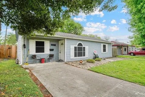 2113 Pickerton Drive Deer Park TX 77536