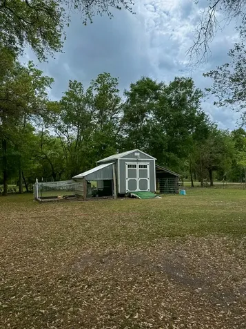 107 County Road 409 Sweeny TX 77480