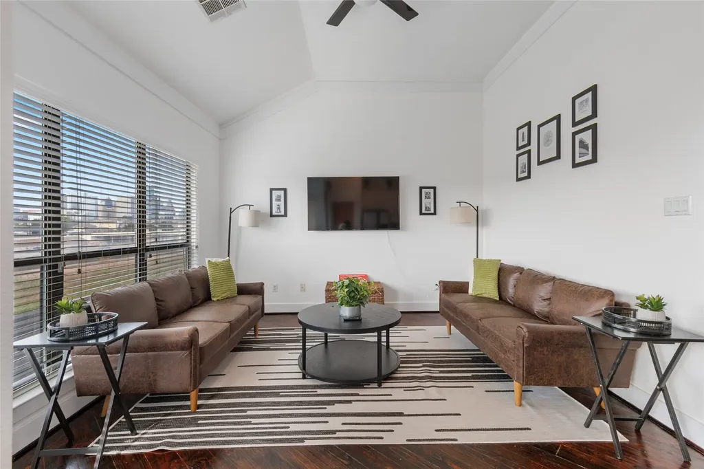 3412 St Emanuel Street Houston TX 77004
