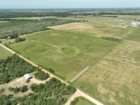 14177 E Ueckert Road Bellville TX 77418