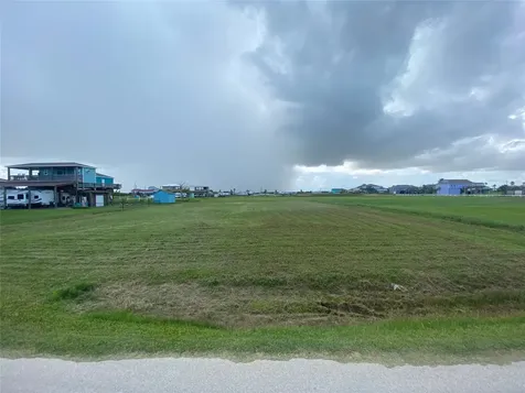 1245 Cloon Street Crystal Beach TX 77650