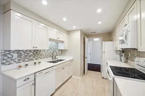 2001 Holcombe Boulevard 3203 Houston TX 77030