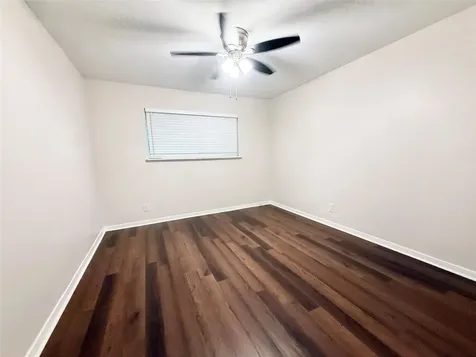 201 S Kaysie Street 23 Angleton TX 77515