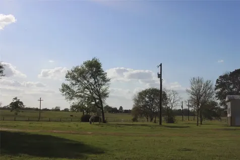 27134 Muckelroy Road Hempstead TX 77445