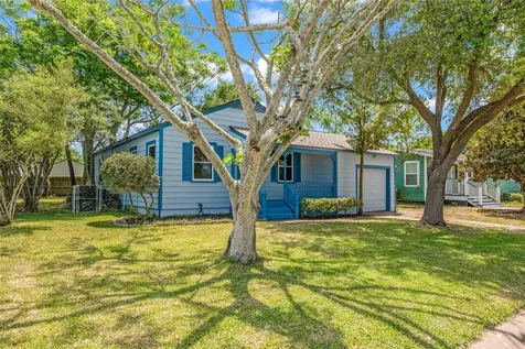 115 Whiting Street Galveston TX 77550