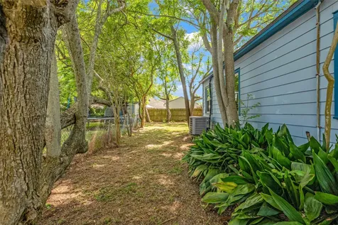 115 Whiting Street Galveston TX 77550