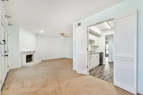 3220 69th Street B-4 Galveston TX 77551
