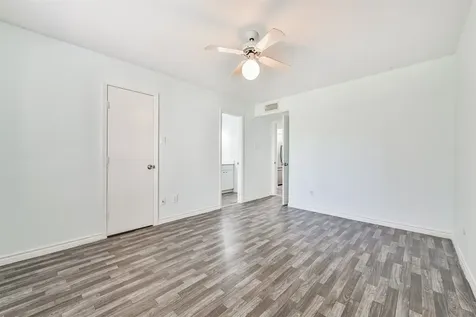 3220 69th Street B-4 Galveston TX 77551