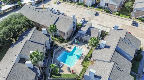 3220 69th Street B-4 Galveston TX 77551