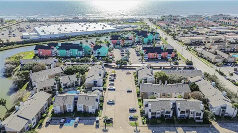 3220 69th Street B-4 Galveston TX 77551