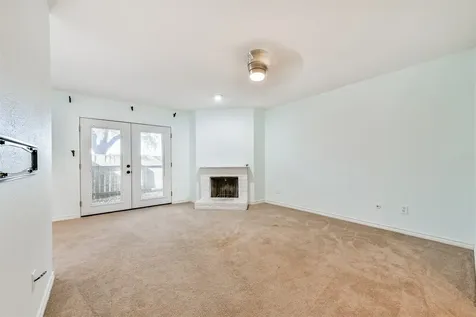 3220 69th Street B-4 Galveston TX 77551