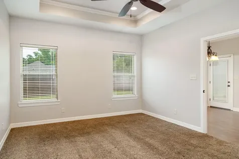 124 Lakeway Lane Longview TX 75604
