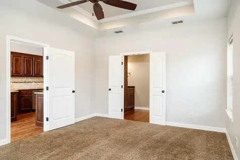 124 Lakeway Lane Longview TX 75604