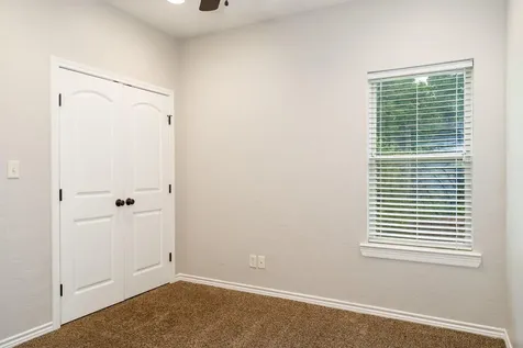 124 Lakeway Lane Longview TX 75604