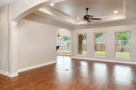 124 Lakeway Lane Longview TX 75604