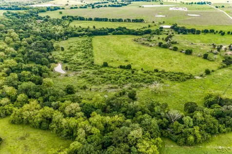 5233 County Road 106 Caldwell TX 77836