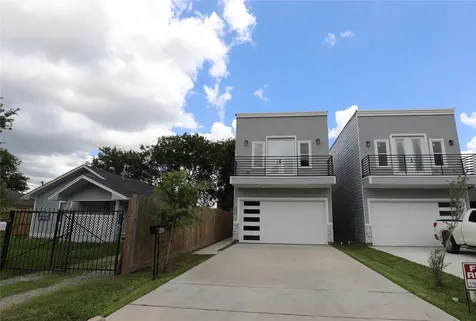 4422 Phlox Street Houston TX 77051