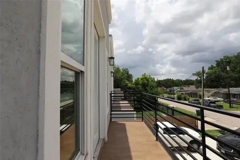 4422 Phlox Street Houston TX 77051