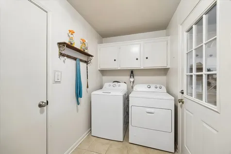 1926 Twin Springs Kingwood TX 77339