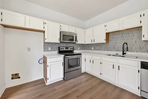2903 Silent Drive Sugar Land TX 77498