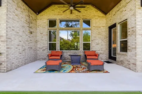 10062 S Goshawk Trail Conroe TX 77385