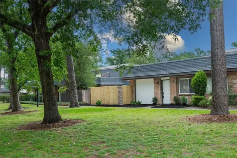 12054 Mighty Oak Drive A Houston TX 77066