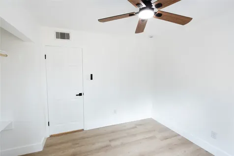 12054 Mighty Oak Drive A Houston TX 77066