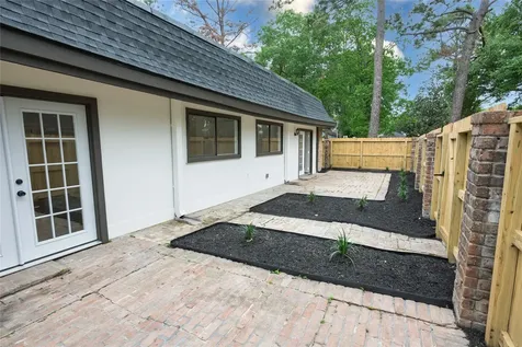 12054 Mighty Oak Drive A Houston TX 77066